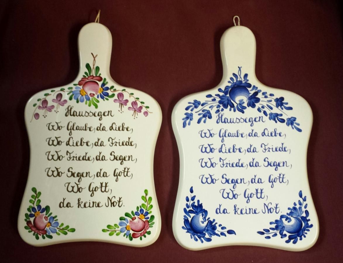 Vágódeszka alakú plakett Házi áldás angol, német nyelvű