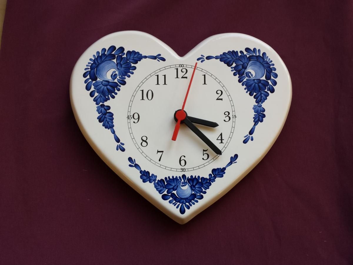 Szív alakú fali óra